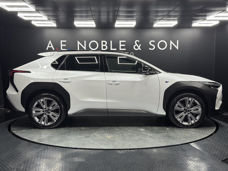 Subaru 71.4kWh Touring SUV 5dr Electric Auto AWD (218 ps)