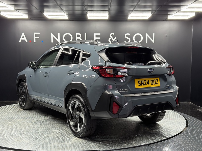 Subaru 2.0 i e-Boxer Touring SUV 5dr Petrol Hybrid Lineartronic 4WD Euro 6 (s/s) (136 ps)