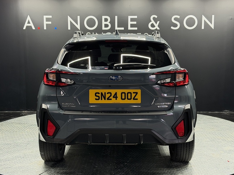 Subaru 2.0 i e-Boxer Touring SUV 5dr Petrol Hybrid Lineartronic 4WD Euro 6 (s/s) (136 ps)