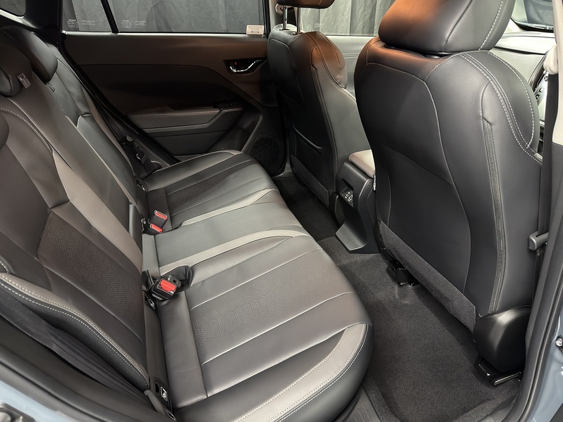 Subaru 2.0 i e-Boxer Touring SUV 5dr Petrol Hybrid Lineartronic 4WD Euro 6 (s/s) (136 ps)