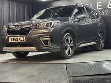 Subaru Forester i e-Boxer XE Premium 