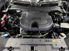 Land Rover Defender 110 D300 MHEV X-Dynamic SE 