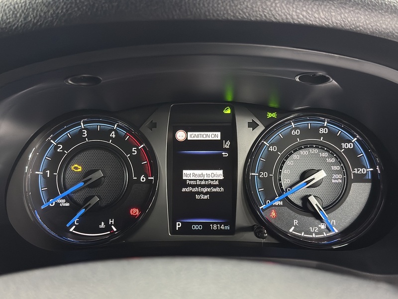 Toyota 2.8 D-4D-h Invincible X Pickup 4dr Diesel Hybrid Auto 4WD Euro 6 (204 ps)