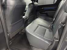Toyota Hilux D-4D-h Invincible X 