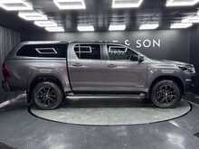 Toyota Hilux D-4D-h Invincible X 