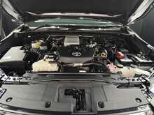 Toyota Hilux D-4D-h Invincible X 