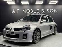 Renault Clio V6 Sport 