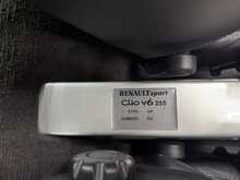 Renault Clio V6 Sport 