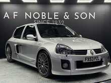 Renault Clio V6 Sport 