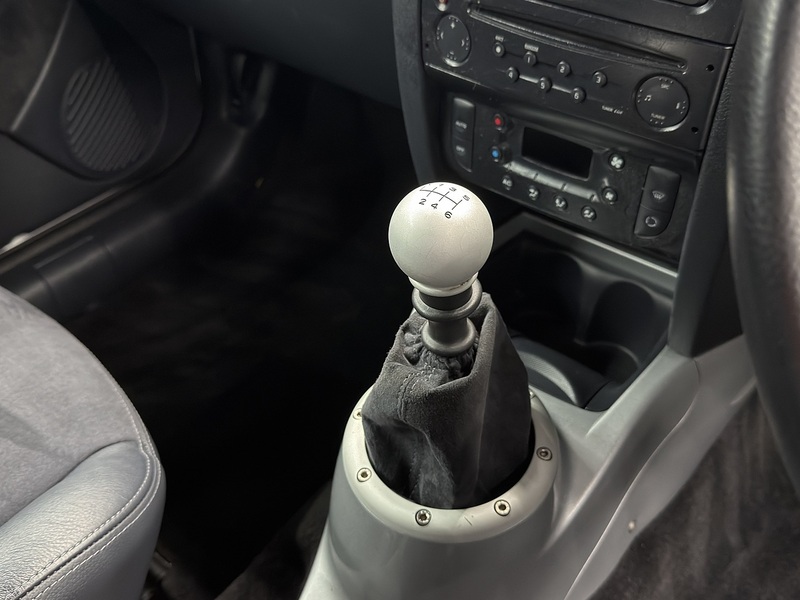 Renault 3.0 V6 Sport Hatchback 3dr Petrol Manual (285 g/km, 255 bhp)