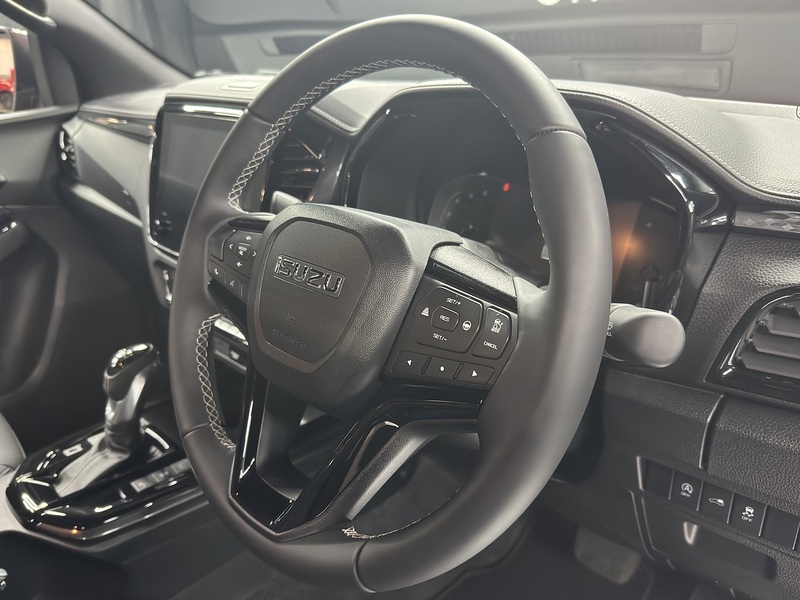 Isuzu 1.9 TD V-Cross Pickup Double Cab 4dr Diesel Auto 4WD Euro 6 (s/s) (164 ps)