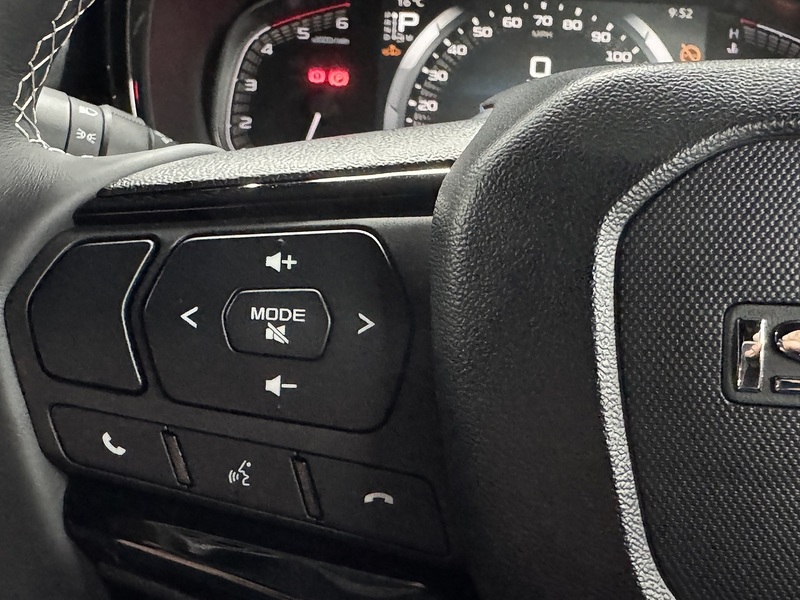 Isuzu 1.9 TD V-Cross Pickup Double Cab 4dr Diesel Auto 4WD Euro 6 (s/s) (164 ps)