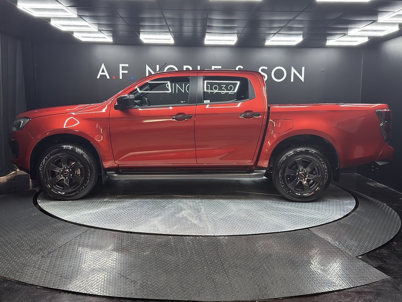 Isuzu 1.9 TD V-Cross Pickup Double Cab 4dr Diesel Auto 4WD Euro 6 (s/s) (164 ps)