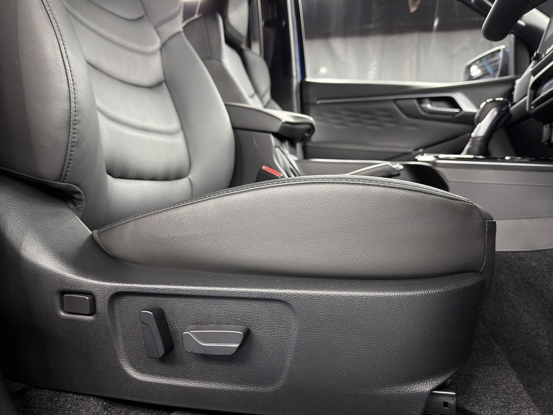 Isuzu 1.9 TD DL40 Pickup Double Cab 4dr Diesel Auto 4WD Euro 6 (s/s) (164 ps)