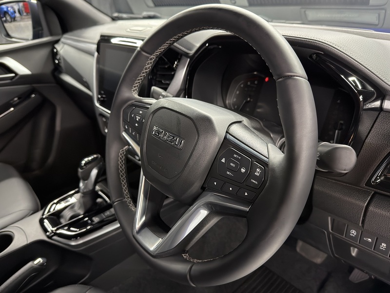 Isuzu 1.9 TD DL40 Pickup Double Cab 4dr Diesel Auto 4WD Euro 6 (s/s) (164 ps)