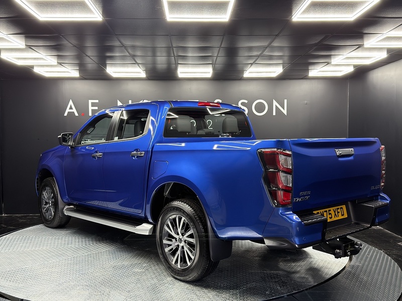 Isuzu 1.9 TD DL40 Pickup Double Cab 4dr Diesel Auto 4WD Euro 6 (s/s) (164 ps)