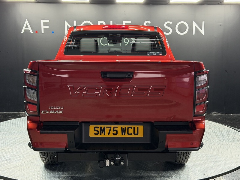 Isuzu 1.9 TD V-Cross Pickup Double Cab 4dr Diesel Manual 4WD Euro 6 (s/s) (164 ps)