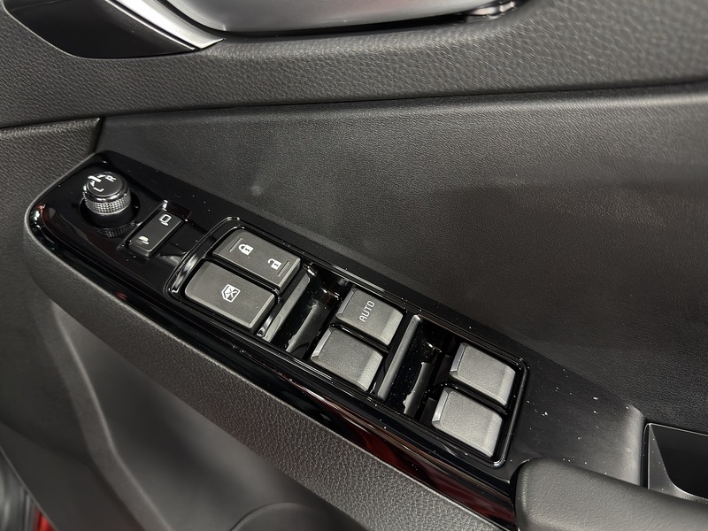 Isuzu 1.9 TD V-Cross Pickup Double Cab 4dr Diesel Manual 4WD Euro 6 (s/s) (164 ps)