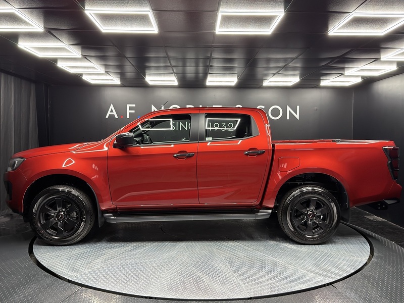 Isuzu 1.9 TD V-Cross Pickup Double Cab 4dr Diesel Manual 4WD Euro 6 (s/s) (164 ps)