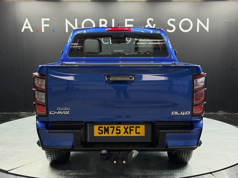 Isuzu 1.9 TD DL40 Pickup Double Cab 4dr Diesel Auto 4WD Euro 6 (s/s) (164 ps)
