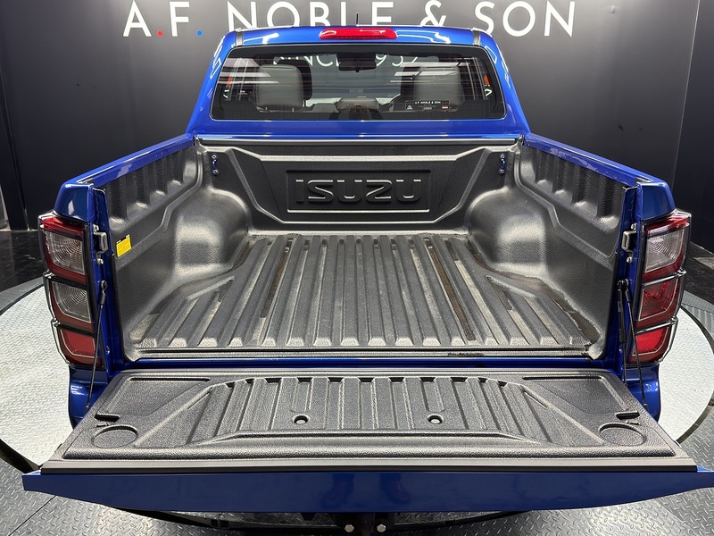 Isuzu 1.9 TD DL40 Pickup Double Cab 4dr Diesel Auto 4WD Euro 6 (s/s) (164 ps)