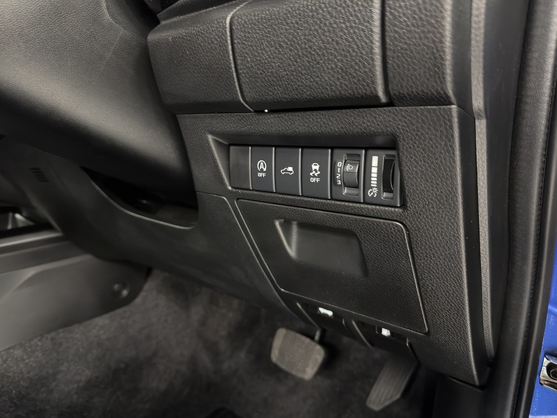 Isuzu 1.9 TD DL40 Pickup Double Cab 4dr Diesel Auto 4WD Euro 6 (s/s) (164 ps)