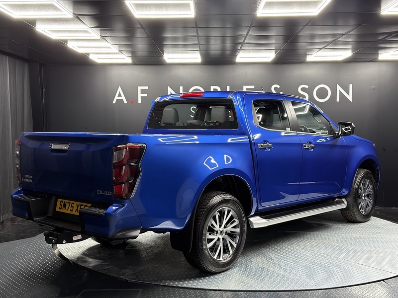 Isuzu 1.9 TD DL40 Pickup Double Cab 4dr Diesel Auto 4WD Euro 6 (s/s) (164 ps)