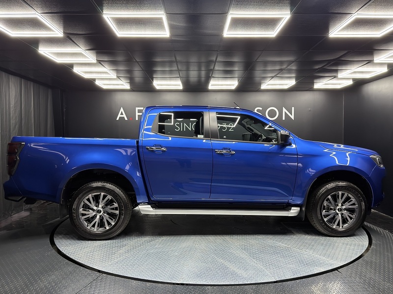 Isuzu 1.9 TD DL40 Pickup Double Cab 4dr Diesel Auto 4WD Euro 6 (s/s) (164 ps)
