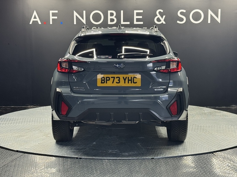 Subaru 2.0 i e-Boxer Touring SUV 5dr Petrol Hybrid Lineartronic 4WD Euro 6 (s/s) (136 ps)