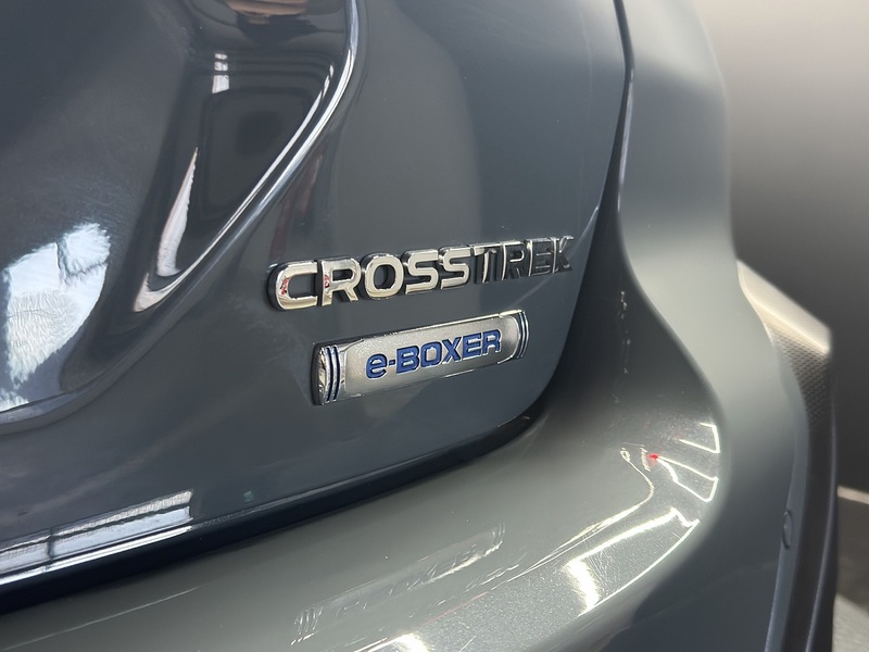 Subaru 2.0 i e-Boxer Touring SUV 5dr Petrol Hybrid Lineartronic 4WD Euro 6 (s/s) (136 ps)