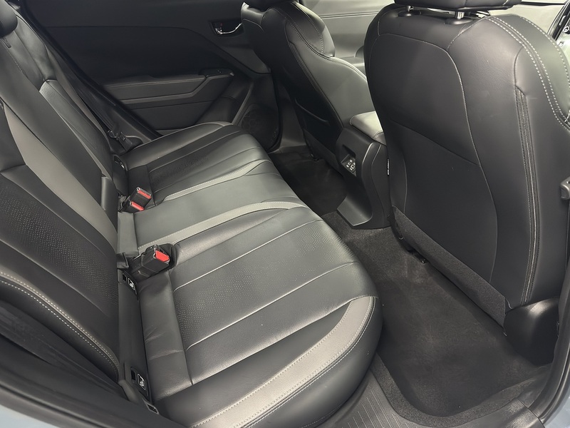 Subaru 2.0 i e-Boxer Touring SUV 5dr Petrol Hybrid Lineartronic 4WD Euro 6 (s/s) (136 ps)