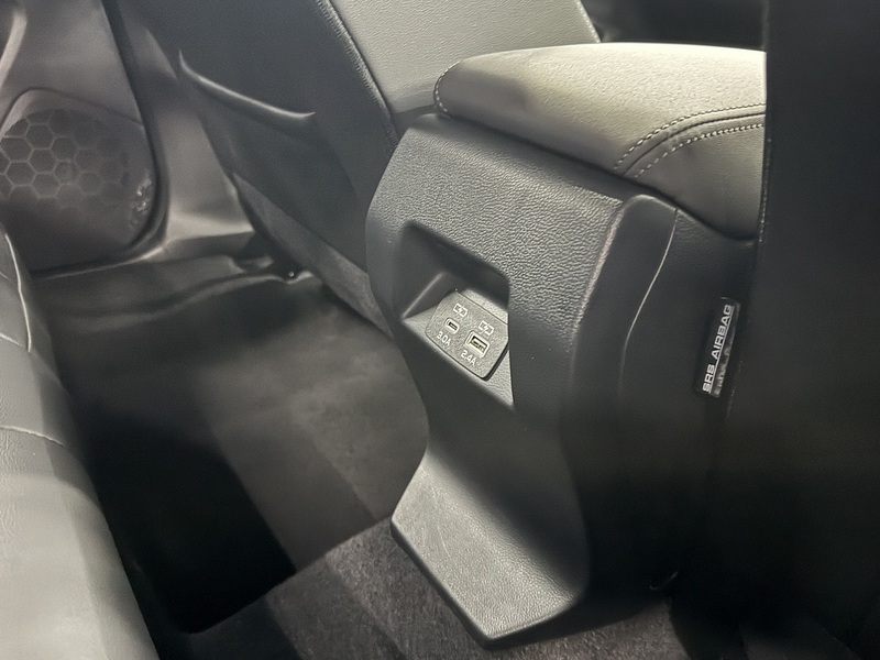 Subaru 2.0 i e-Boxer Touring SUV 5dr Petrol Hybrid Lineartronic 4WD Euro 6 (s/s) (136 ps)