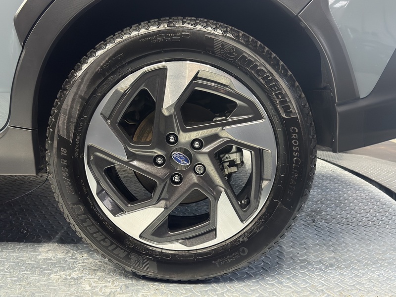 Subaru 2.0 i e-Boxer Touring SUV 5dr Petrol Hybrid Lineartronic 4WD Euro 6 (s/s) (136 ps)