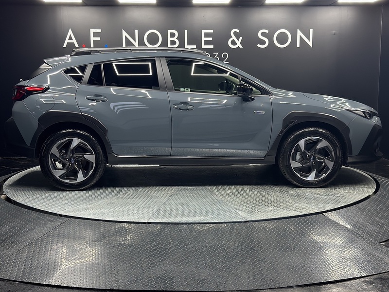 Subaru 2.0 i e-Boxer Touring SUV 5dr Petrol Hybrid Lineartronic 4WD Euro 6 (s/s) (136 ps)