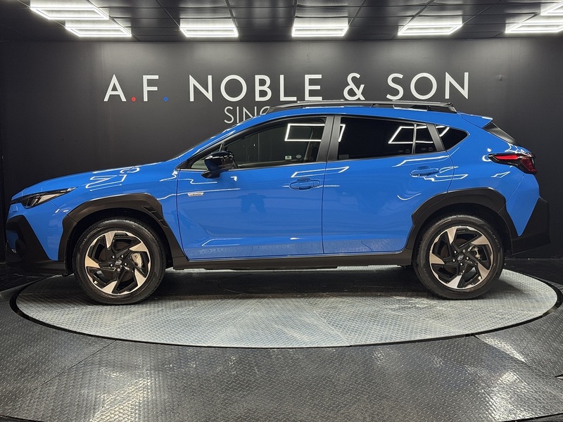 Subaru 2.0 i e-Boxer Touring SUV 5dr Petrol Hybrid Lineartronic 4WD Euro 6 (s/s) (136 ps)