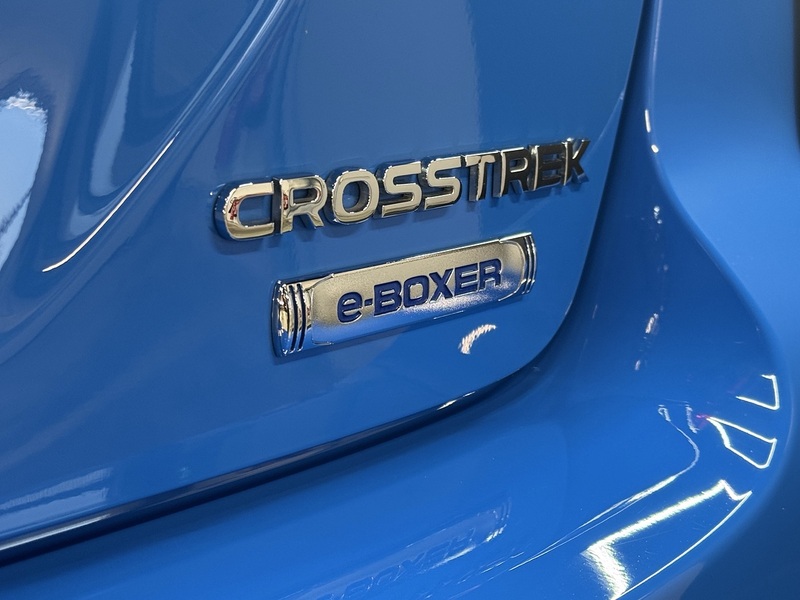 Subaru 2.0 i e-Boxer Touring SUV 5dr Petrol Hybrid Lineartronic 4WD Euro 6 (s/s) (136 ps)