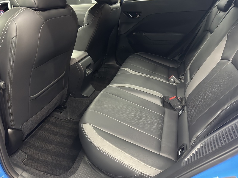 Subaru 2.0 i e-Boxer Touring SUV 5dr Petrol Hybrid Lineartronic 4WD Euro 6 (s/s) (136 ps)