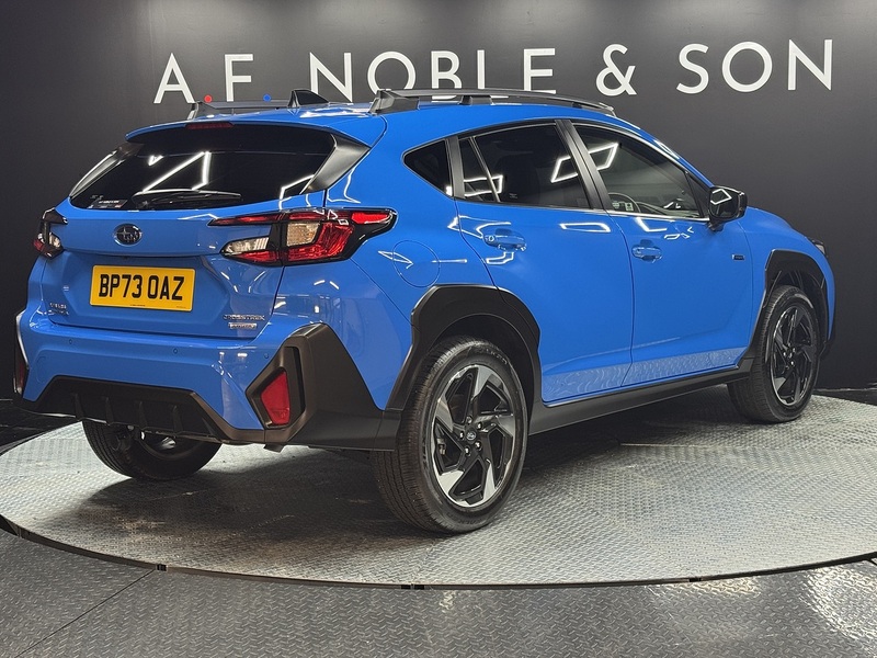 Subaru 2.0 i e-Boxer Touring SUV 5dr Petrol Hybrid Lineartronic 4WD Euro 6 (s/s) (136 ps)