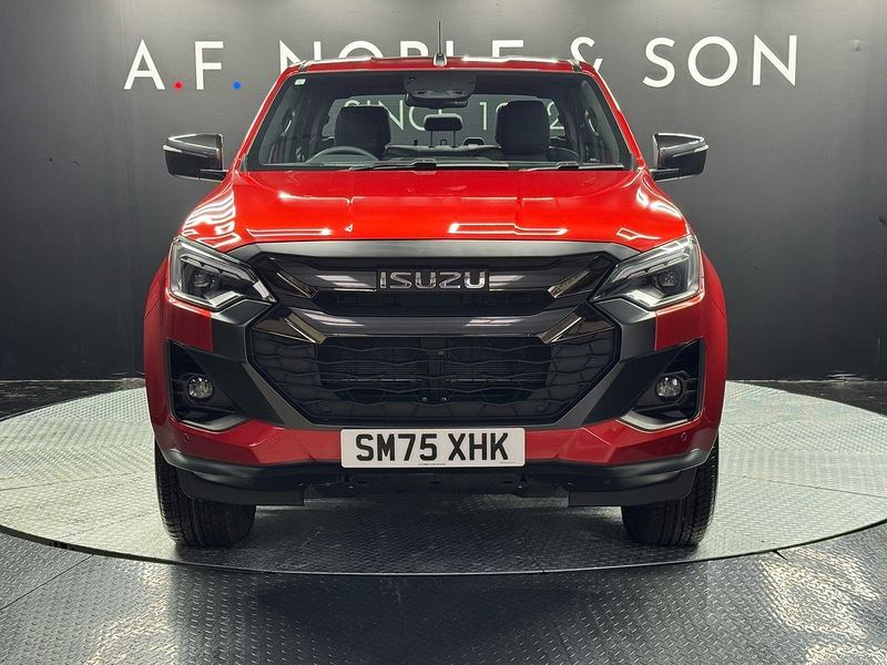 Isuzu 1.9 TD V-Cross Pickup Double Cab 4dr Diesel Manual 4WD Euro 6 (s/s) (164 ps)
