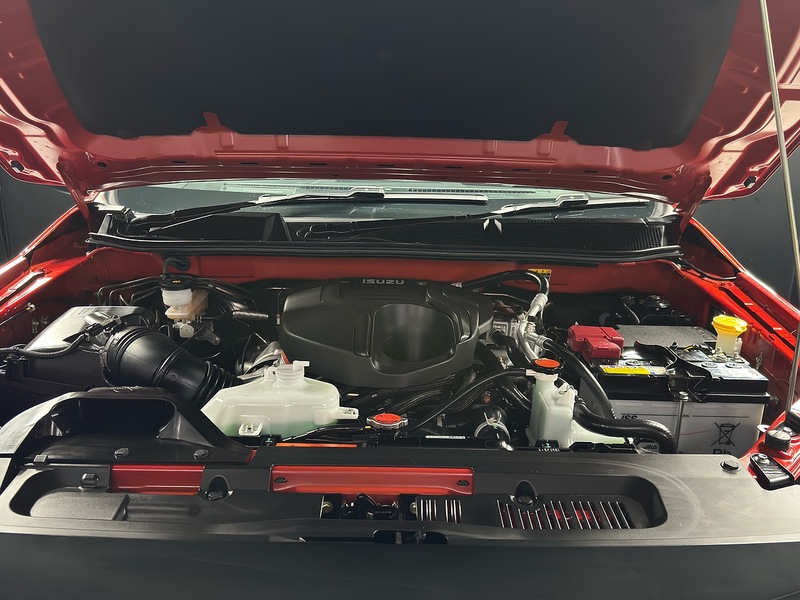 Isuzu 1.9 TD V-Cross Pickup Double Cab 4dr Diesel Manual 4WD Euro 6 (s/s) (164 ps)