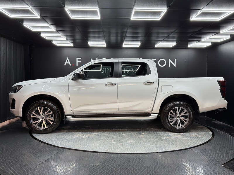 Isuzu 1.9 TD DL40 Pickup Double Cab 4dr Diesel Auto 4WD Euro 6 (s/s) (164 ps)