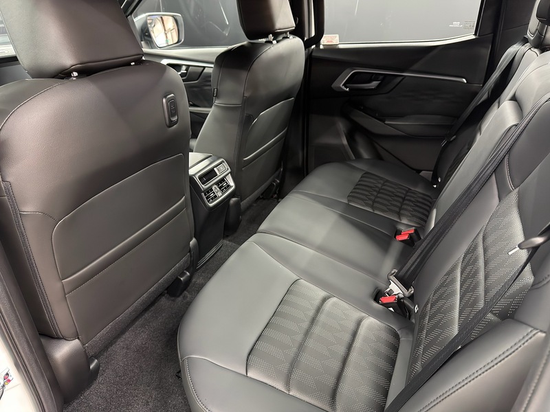 Isuzu 1.9 TD DL40 Pickup Double Cab 4dr Diesel Auto 4WD Euro 6 (s/s) (164 ps)