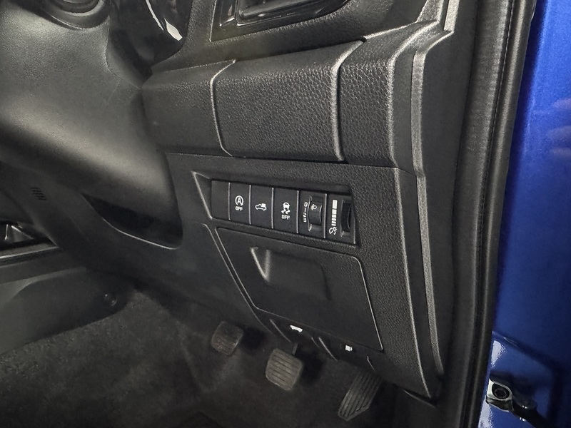 Isuzu 1.9 TD DL40 Pickup Double Cab 4dr Diesel Manual 4WD Euro 6 (s/s) (164 ps)