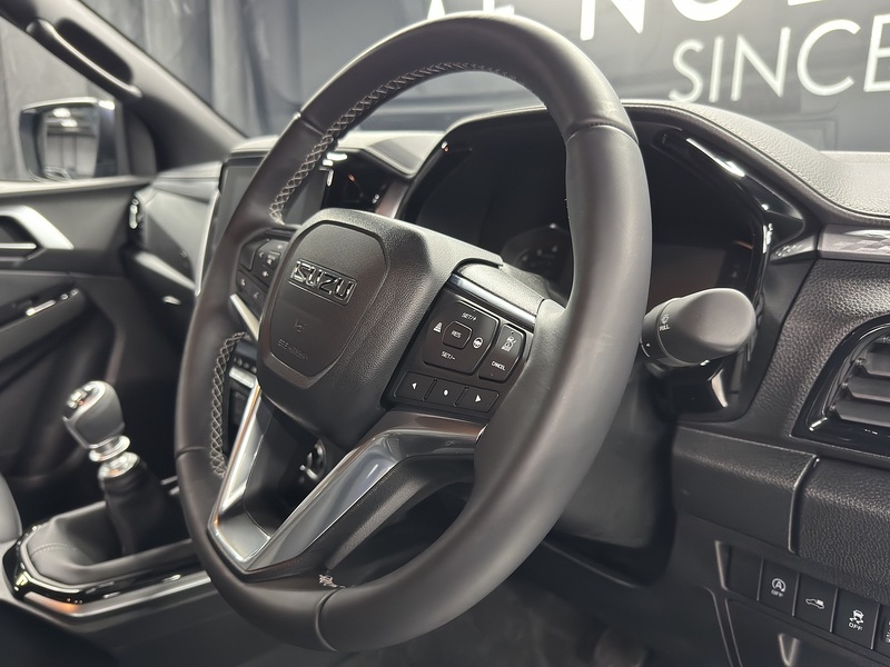 Isuzu 1.9 TD DL40 Pickup Double Cab 4dr Diesel Manual 4WD Euro 6 (s/s) (164 ps)