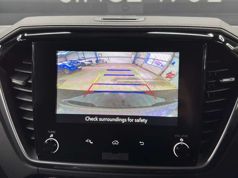 Isuzu 1.9 TD DL40 Pickup Double Cab 4dr Diesel Manual 4WD Euro 6 (s/s) (164 ps)