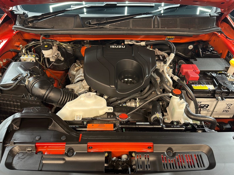 Isuzu 1.9 TD V-Cross Pickup Double Cab 4dr Diesel Auto 4WD Euro 6 (s/s) (164 ps)