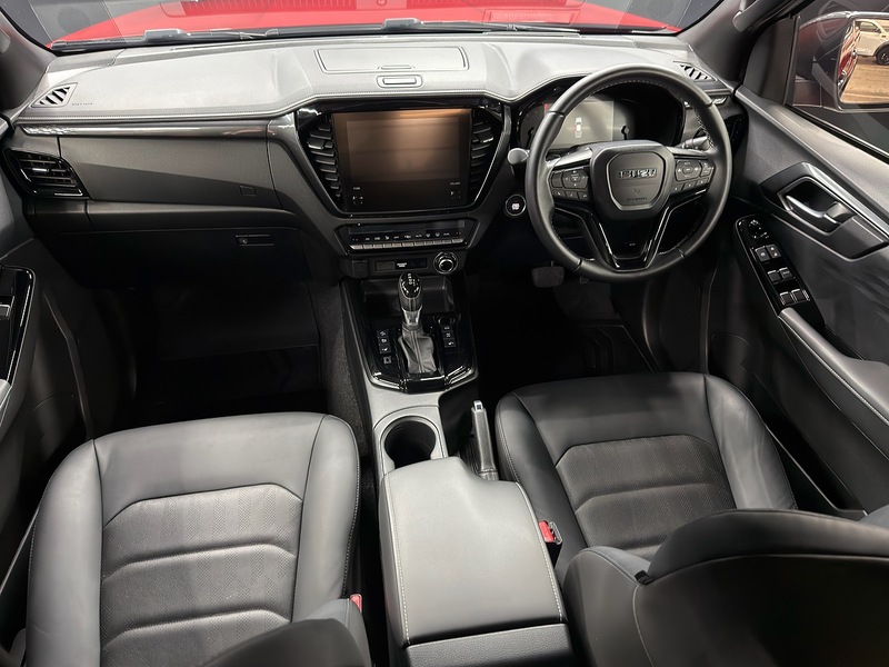 Isuzu 1.9 TD V-Cross Pickup Double Cab 4dr Diesel Auto 4WD Euro 6 (s/s) (164 ps)