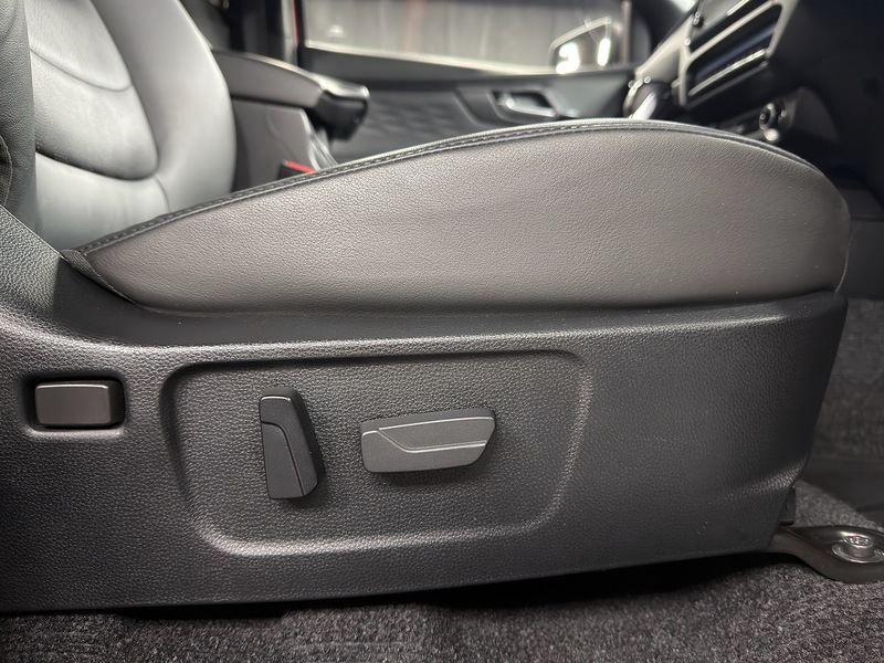 Isuzu 1.9 TD V-Cross Pickup Double Cab 4dr Diesel Auto 4WD Euro 6 (s/s) (164 ps)