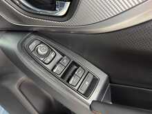 Subaru XV i e-Boxer SE Premium 