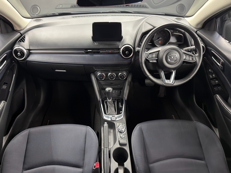 Mazda 1.5 SKYACTIV-G Sport Nav Hatchback 5dr Petrol Auto Euro 6 (s/s) (90 ps)